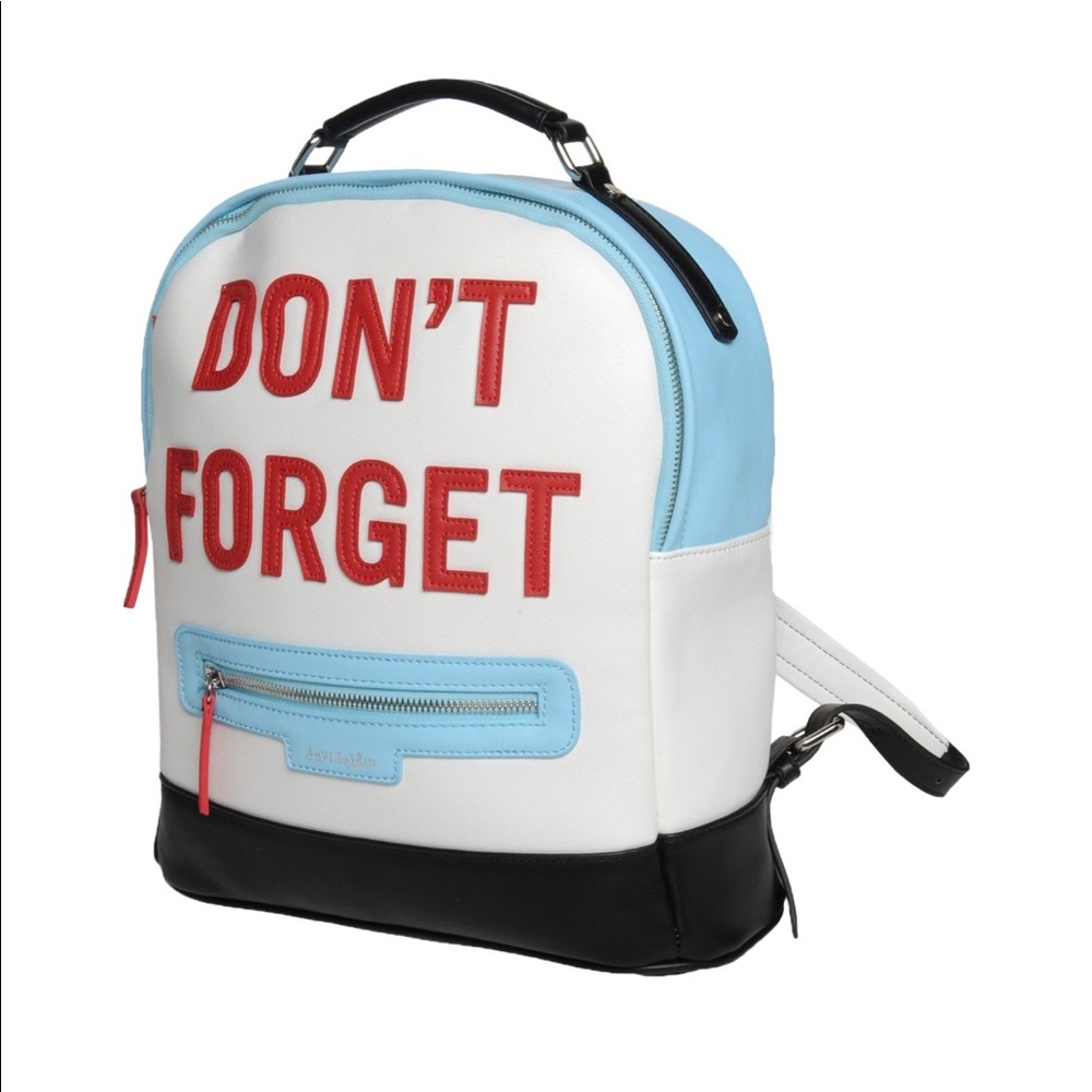 Davidelfin backpack. NEW